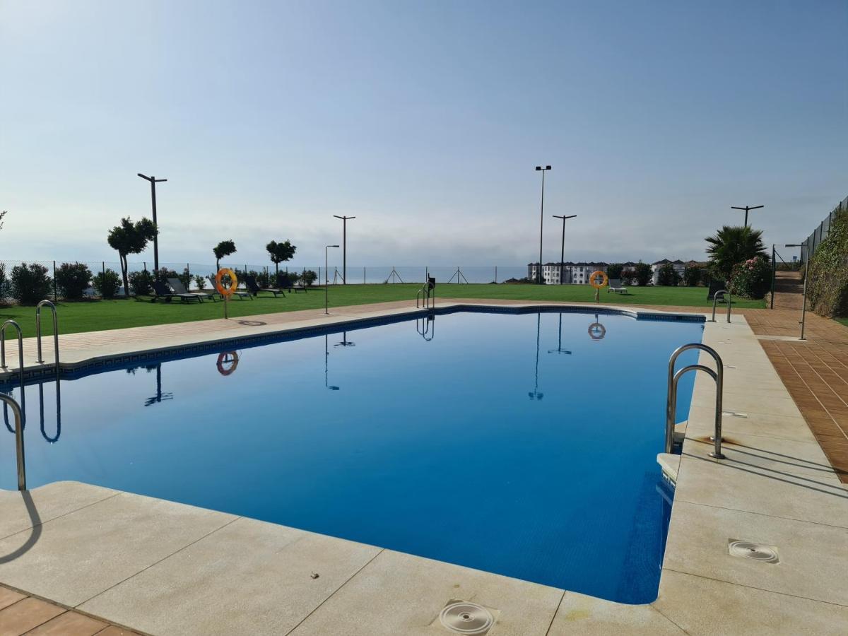 Seaside Serenity - Stylish Apartment With Spectacular Views Manilva Exterior foto