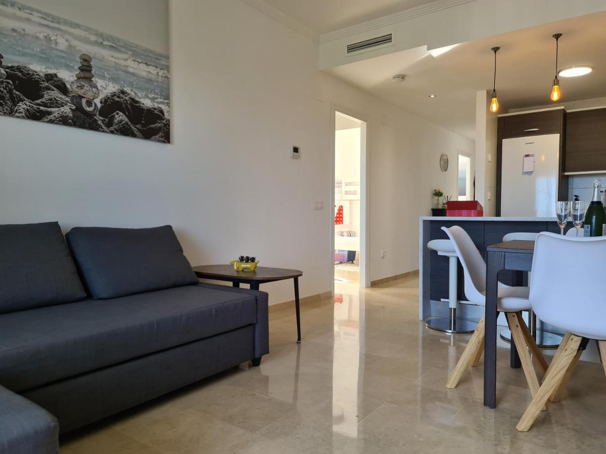 Seaside Serenity - Stylish Apartment With Spectacular Views Manilva Exterior foto